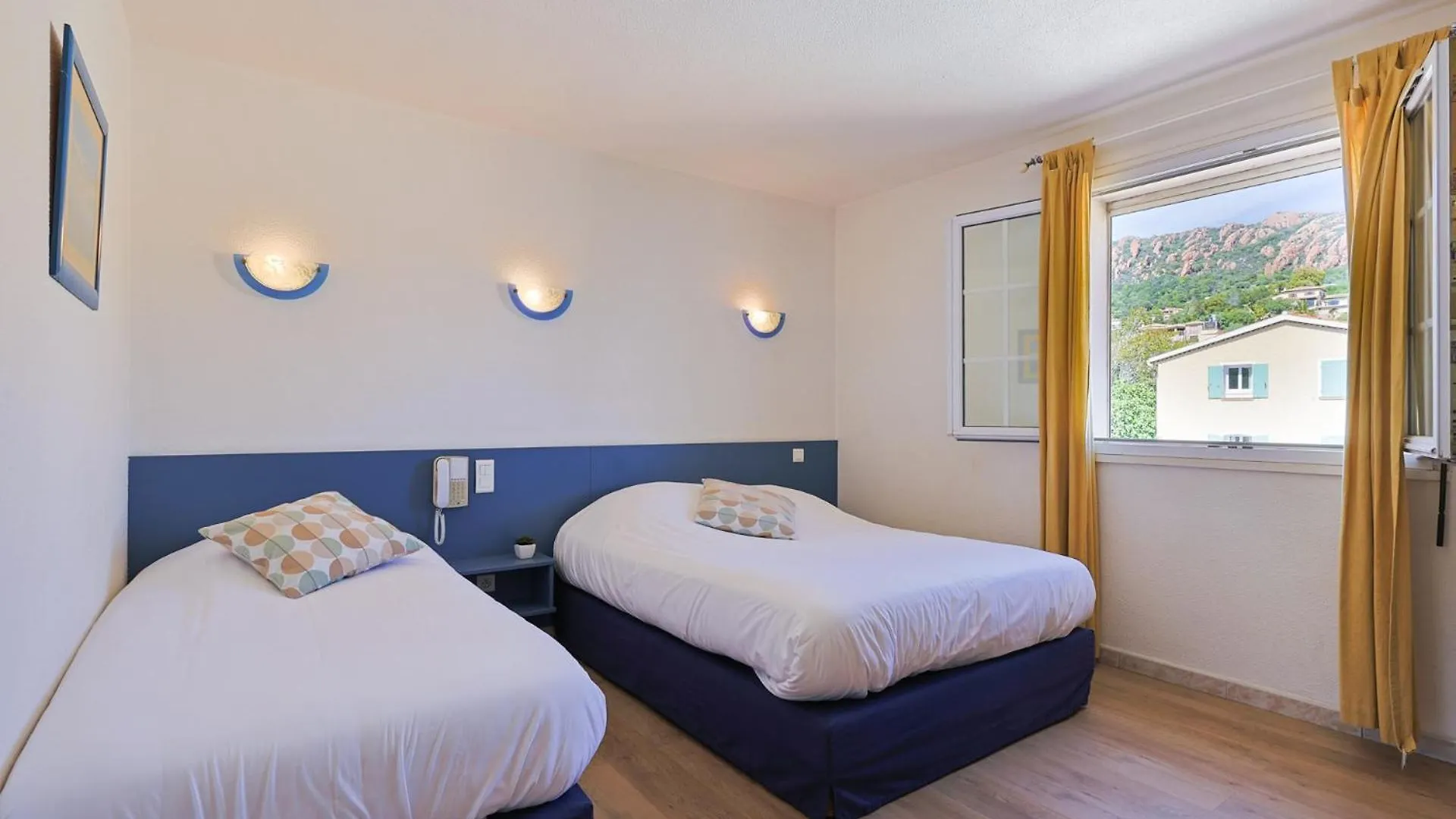 Logis Hotel L'Esterella Saint-Raphael  France