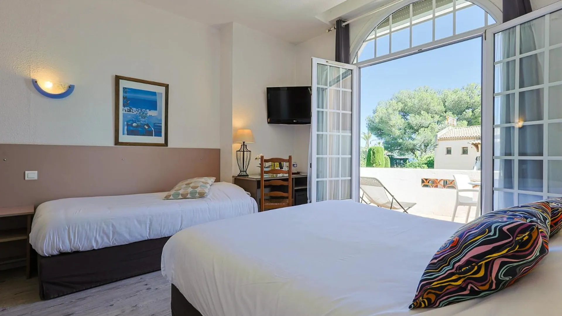 ***  Logis Hotel L'Esterella Saint-Raphael  France