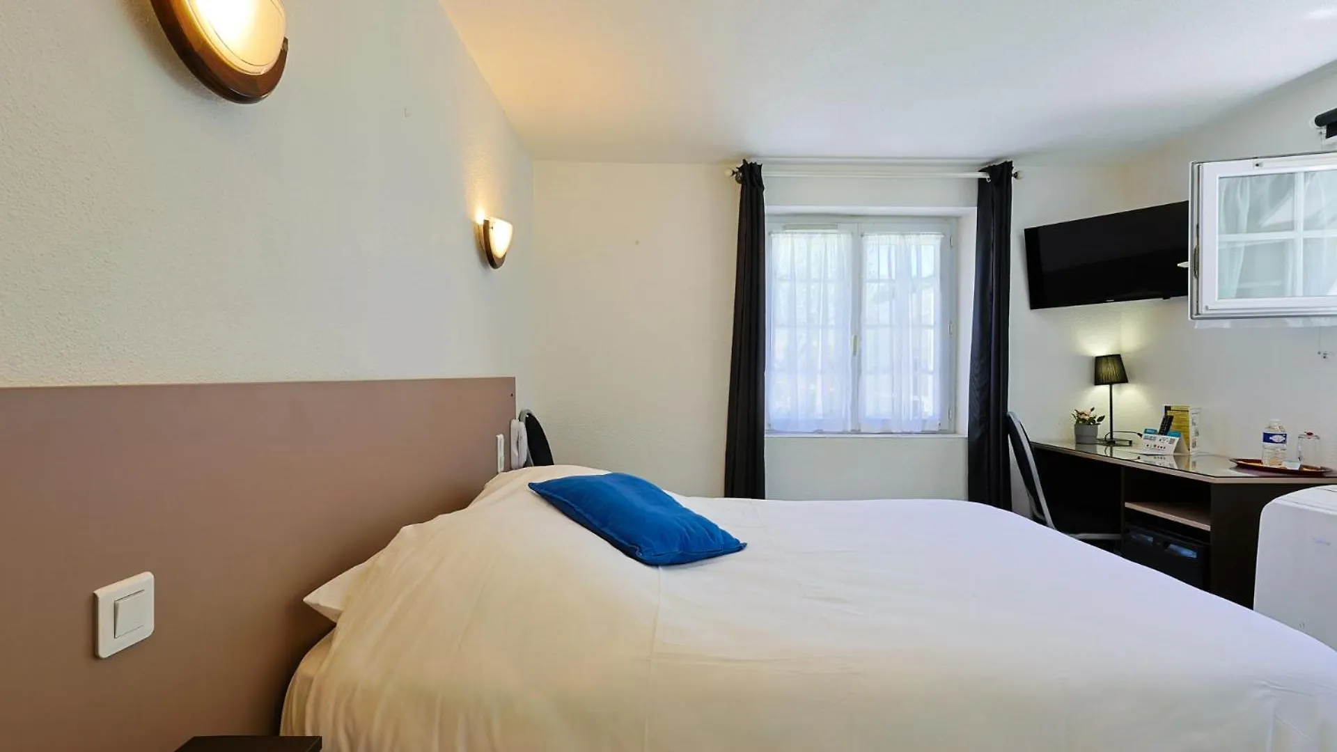 Logis Hotel L'Esterella Saint-Raphael