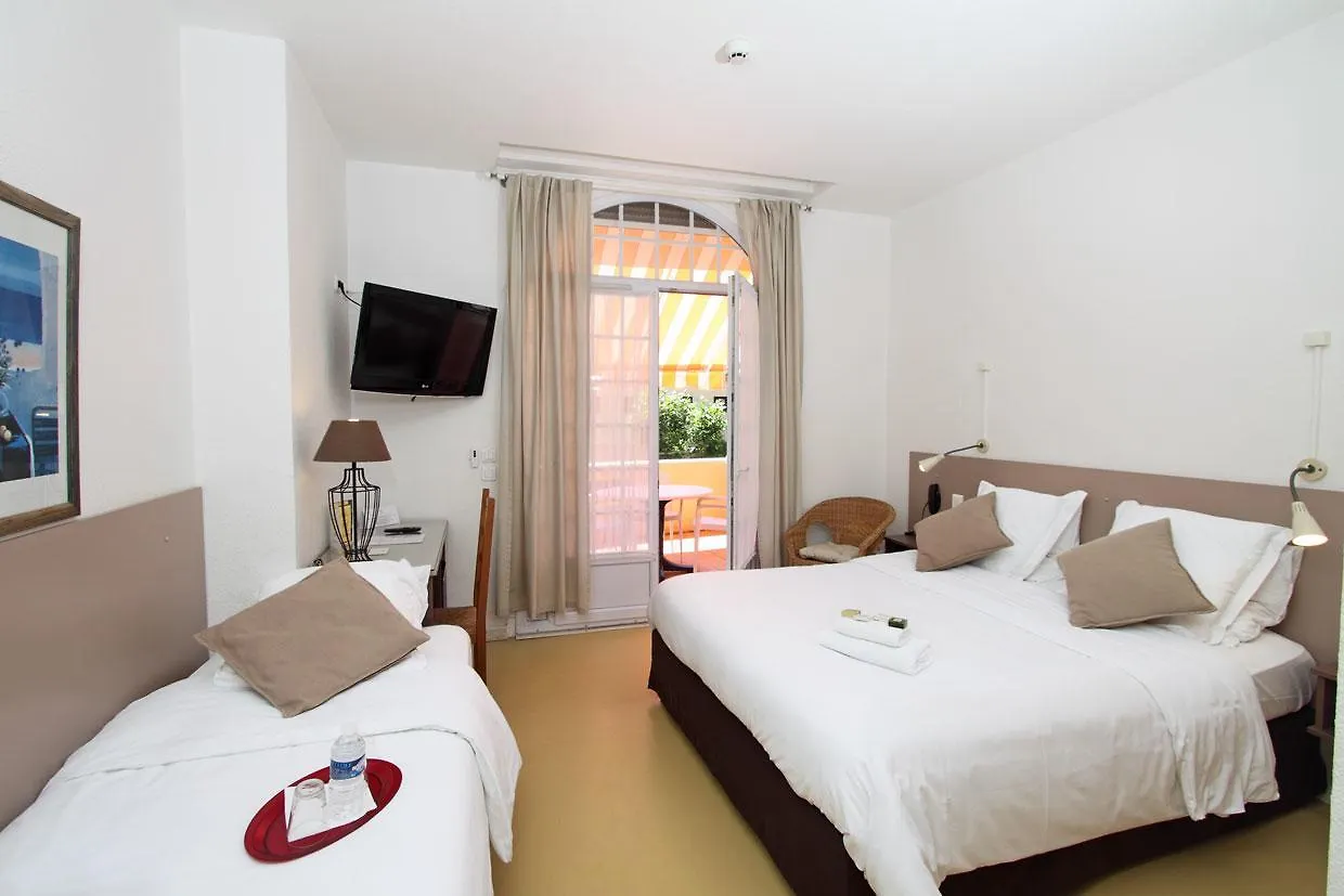 Logis Hotel L'Esterella Saint-Raphael  3*, Saint-Raphael (Var) France