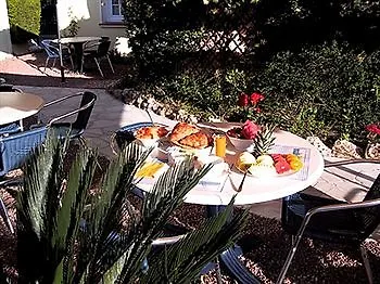 Logis Hotel L'Esterella Saint-Raphael