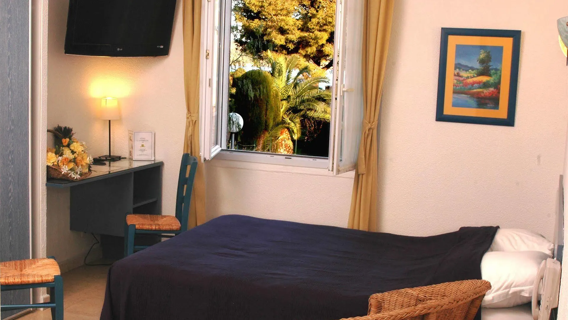 Logis Hotel L'Esterella Saint-Raphael  3*, Saint-Raphael (Var) France